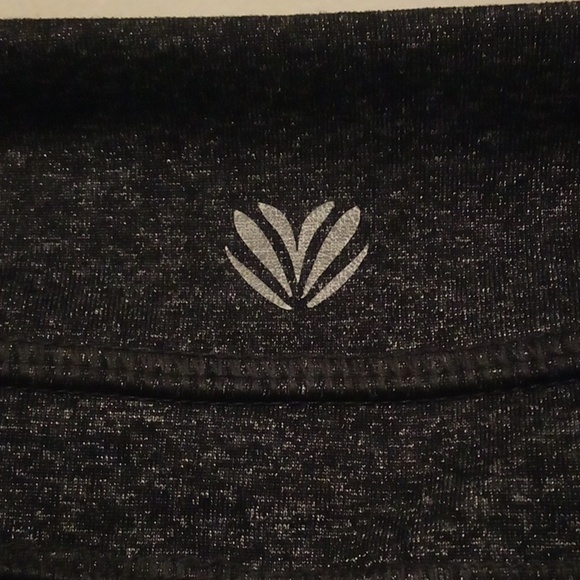 XXI Grey Leggings With Pockets - Size Large - Picture 7 of 8